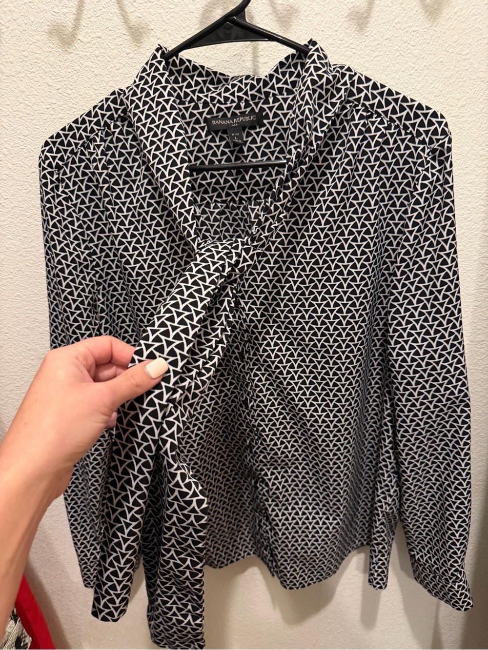 Banana Republic Black & White Geometric Tie-Neck Blouse